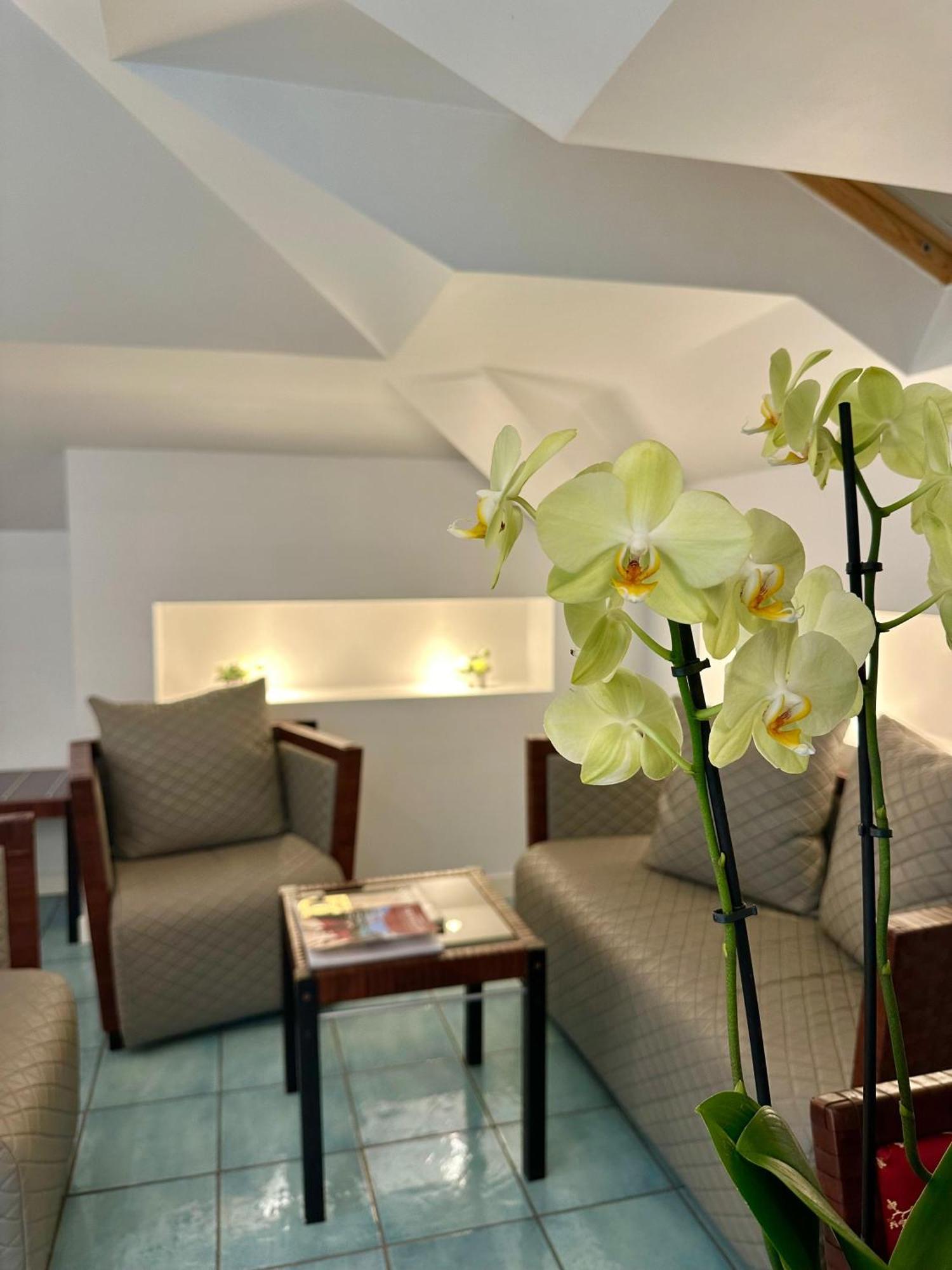 Club House Hotel Rimini Bagian luar foto