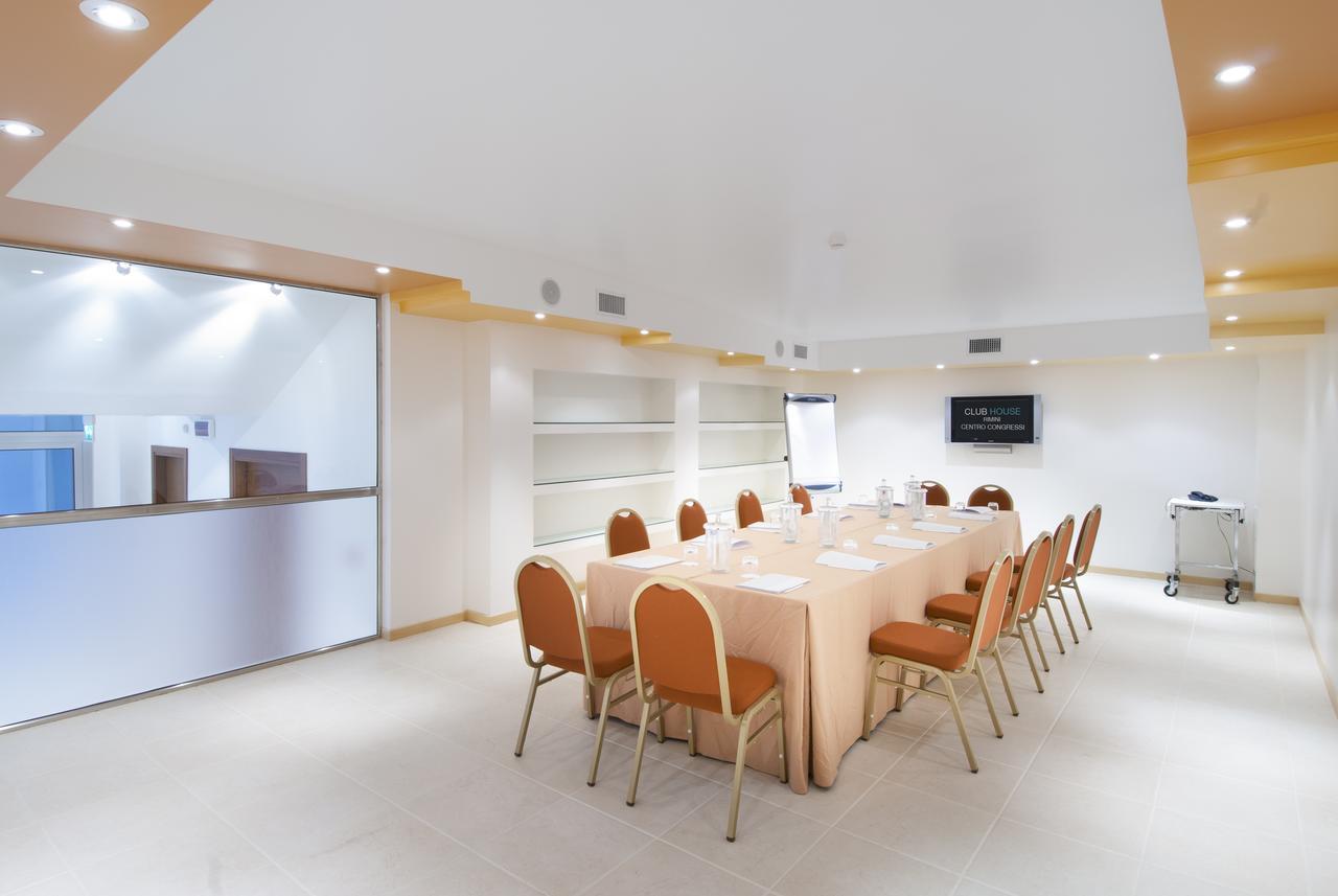 Club House Hotel Rimini Bagian luar foto